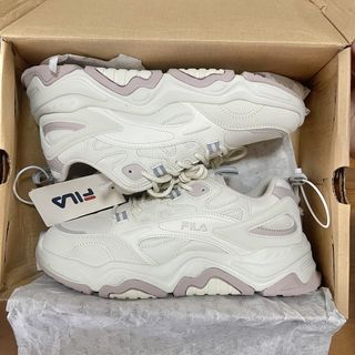 (Category: ) located in . Submitted by DR.KONG.BAG_marketSG (Listing ID 1454632206, Image 1). Description: .