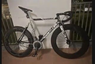 (Category: ) located in . Submitted by ilikefixie70984 (Listing ID 1454585483, Image 1). Description: .