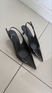 (Category: ) located in . Submitted by preloved_items_for_sale_xxx (Listing ID 1454585913, Image 1). Description: .