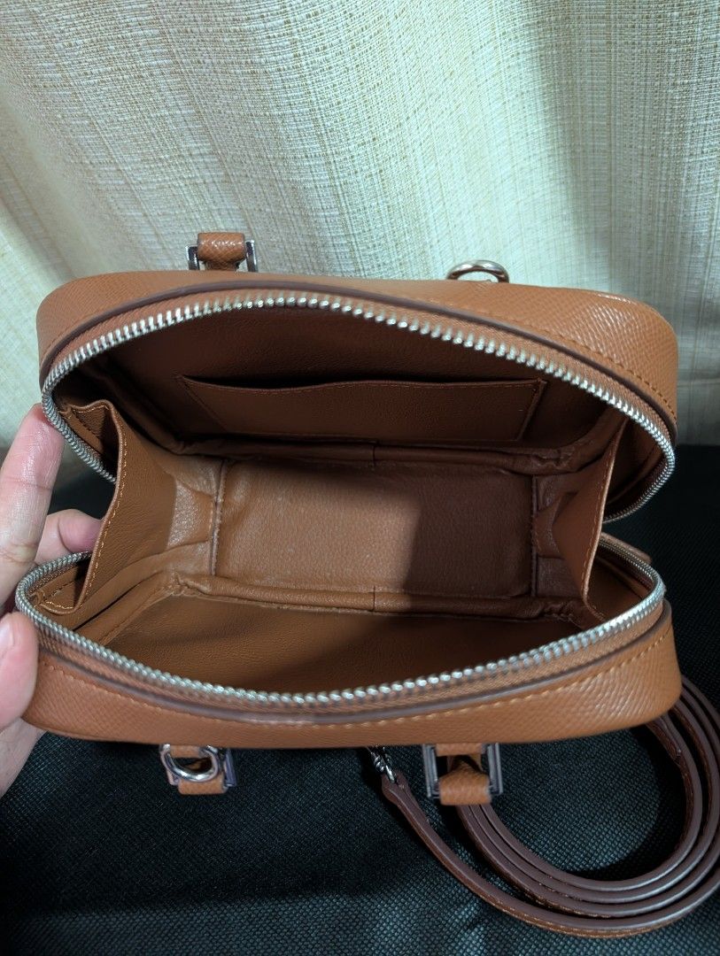 Mini lulu (gold) (Category: Cross-body Bags) located in Baguio. Submitted by jamstd (Listing ID 1454658534, Image 2). Description: House of Little Bunny Mini Lulu in color GOLD lightly used Shipping fee shouldered by buyer Shipping from Baguio City .