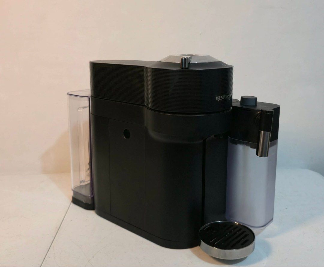 Nespresso Vertuo Lattissima Espresso Machine (Category: Coffee Machines & Makers) located in Taytay. Submitted by mikz_1303 (Listing ID 1454577131, Image 3). Description: Nespresso Vertuo Lattissima Espresso Machine Australian mall pull out Used as demo unit 220V No issue No box Complete accesories Made in Hungary .