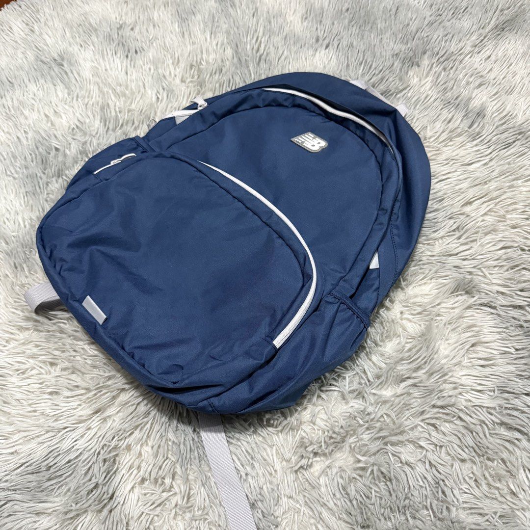 New Balance Bagpack (Category: Backpacks) located in Cavite. Submitted by acentials (Listing ID 1454590180, Image 1). Description: New Balance Bagpack bnew Php 998.