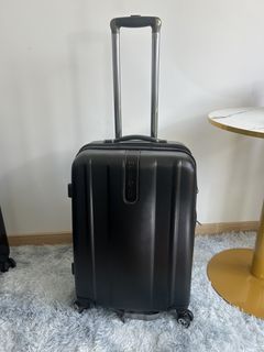 （分類：）位於 。 由 fashiontrade_luggage_company 提交（商品編號 1454577689，圖片 1）。簡介： 。