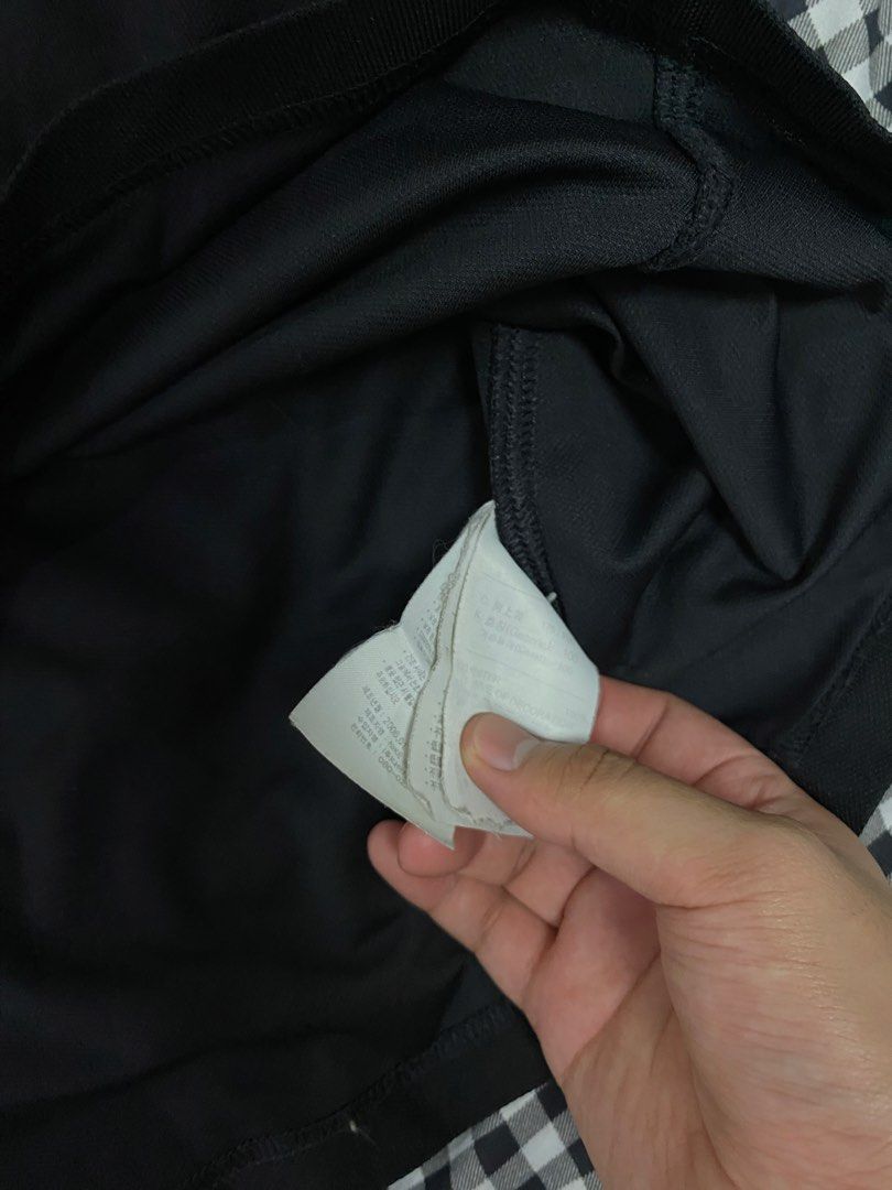 Nike Dri-Fit Black (Category: Tshirts & Polo Shirts ) located in Manila. Submitted by lev777 (Listing ID 1454722849, Image 2). Description: Dimensions Width - 20.5 Length - 25 Issue - cut tag RFS Decluttering SF care of buyer Feel free to message/negotiate with me.