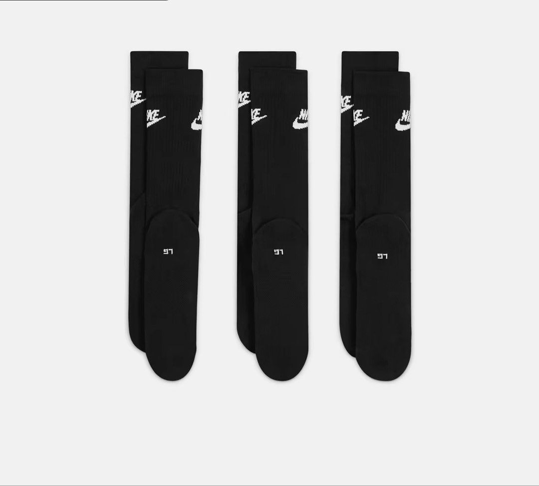Nike Everyday Essential Crew Socks (3 Pairs) - Black (Category: Socks) located in Baguio. Submitted by snappzy (Listing ID 1454696758, Image 3). Description: •Original and Brand New •Complete with plastic and tags •Size available: Medium and Large .