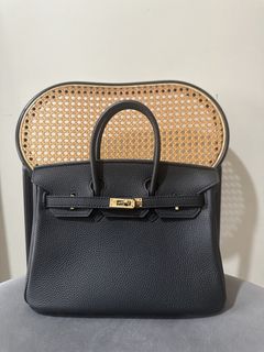 (Category: ) located in . Submitted by luxuryvintageitems (Listing ID 1454622253, Image 1). Description: .