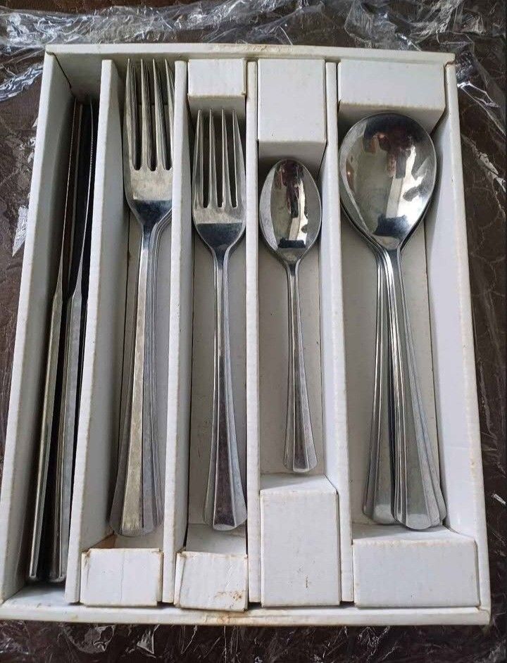 Noritake Cutlery Set Service for 4 (Category: Dinnerware & Cutlery) located in Manila. Submitted by wildocean.cad79b (Listing ID 1454577860, Image 2). Description: - Noritake Cutlery Set for 4 people - Includes: Knives, Forks, Spoons - Material: Stainless Steel - Comes with Original Box - Ideal for everyday dining or special occasions.