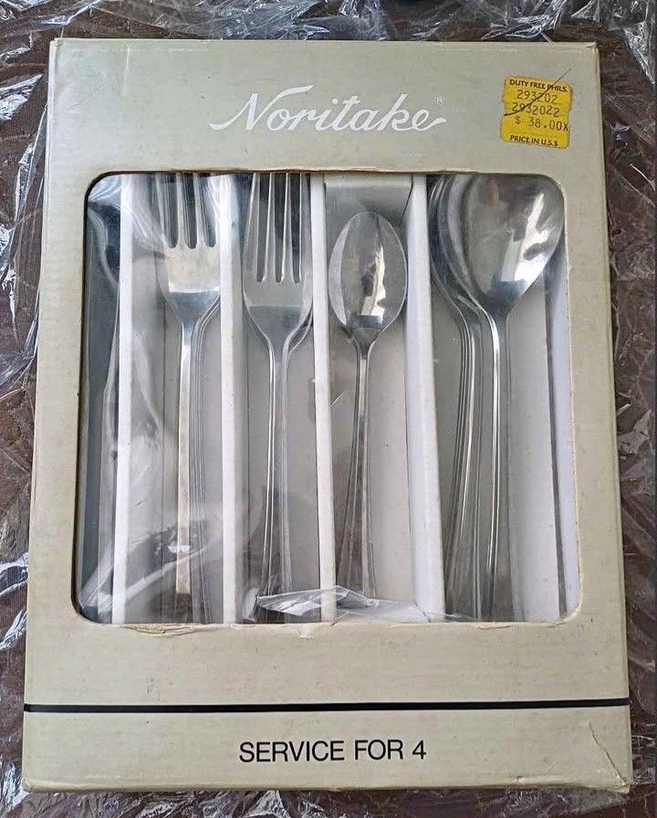 Noritake Cutlery Set Service for 4 (Category: Dinnerware & Cutlery) located in Manila. Submitted by wildocean.cad79b (Listing ID 1454577860, Image 1). Description: - Noritake Cutlery Set for 4 people - Includes: Knives, Forks, Spoons - Material: Stainless Steel - Comes with Original Box - Ideal for everyday dining or special occasions.