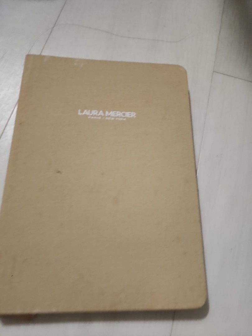 Note book (Category: Storybooks) located in Singapore. Submitted by oneforall_goat (Listing ID 1454712732, Image 1). Description: it is niceee.