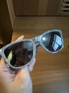 (Category: ) located in . Submitted by secondhandpicks (Listing ID 1454644303, Image 1). Description: .