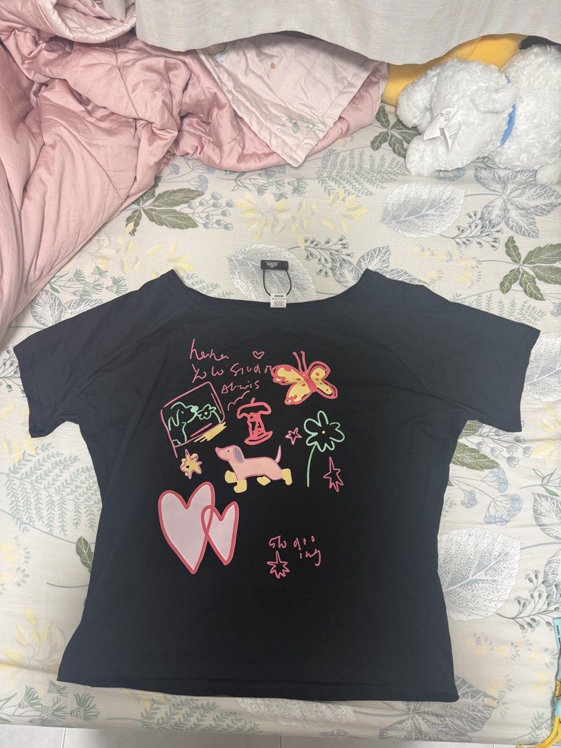 off shoulder (Category: Shirts) located in Singapore. Submitted by cherqooo (Listing ID 1454733695, Image 1). Description: .