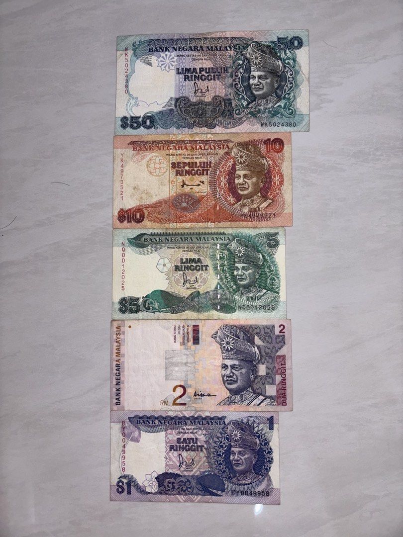 Old notes bundle (Category: Vintage Collectibles) located in Johor Bahru. Submitted by xasurasx (Listing ID 1454708117, Image 1). Description: .