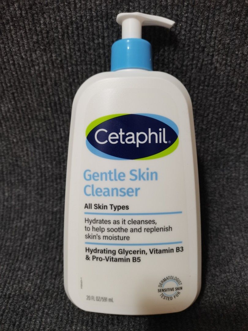 Original Cetaphil cleanser big size (Category: Face Care) located in Manila. Submitted by misunderstood00 (Listing ID 1454633460, Image 1). Description: original 591ml.