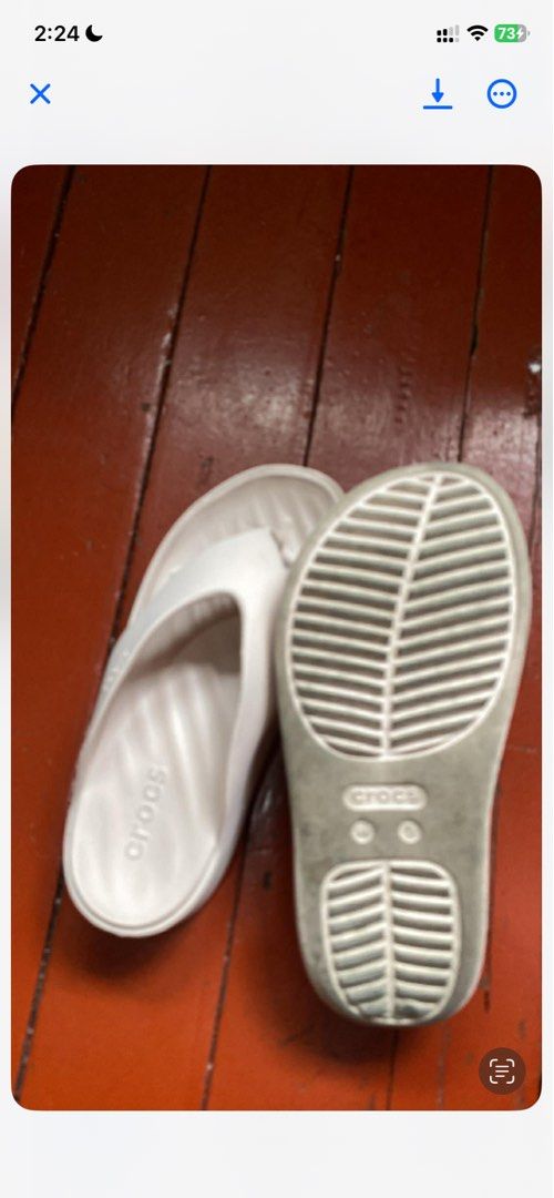 Original Crocs (Category: Slippers and slides) located in Roxas. Submitted by nobletiger_c03419 (Listing ID 1454751057, Image 2). Description: Light pink crocs slippers .