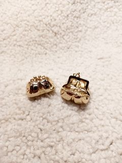 (Category: ) located in . Submitted by leathersjewels (Listing ID 1454713404, Image 1). Description: .