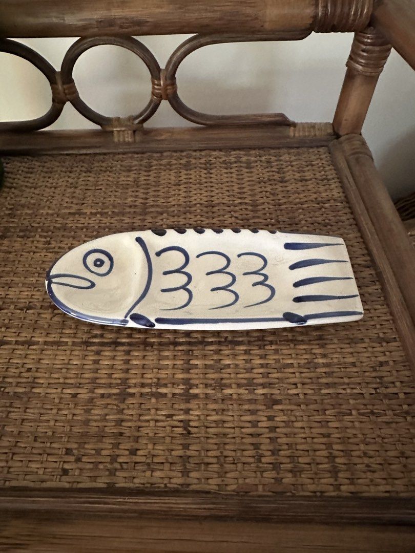 Otai Fish Ceramic Saucer (Category: Other Kitchenware & Tableware) located in Solano. Submitted by elleinclo (Listing ID 1454662481, Image 1). Description: - Otai Ceramics Tajimi - Can be used for sushi/wasabi/sauce holder - Price negotiable.