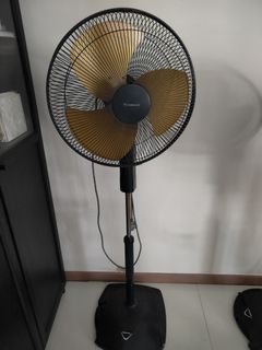 (Category: ) located in . Submitted by tesla2000 (Listing ID 1454605709, Image 1). Description: .