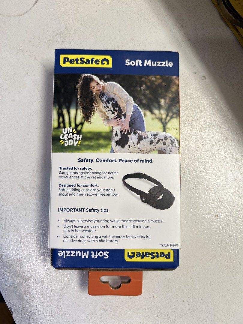 PetSafe Soft Dog Muzzle – Medium (Black) (Category: Homes & Other Pet Accessories) located in Quezon City. Submitted by clearshelf (Listing ID 1454633768, Image 3). Description: Original PetSafe soft muzzle in Medium size. Comfortable mesh design with soft padding and adjustable strap. * Size: Medium * Snout girth: 7¾–9 inches * Color: Black * Breathable mesh * Adjustable strap * With original box * Beand New.