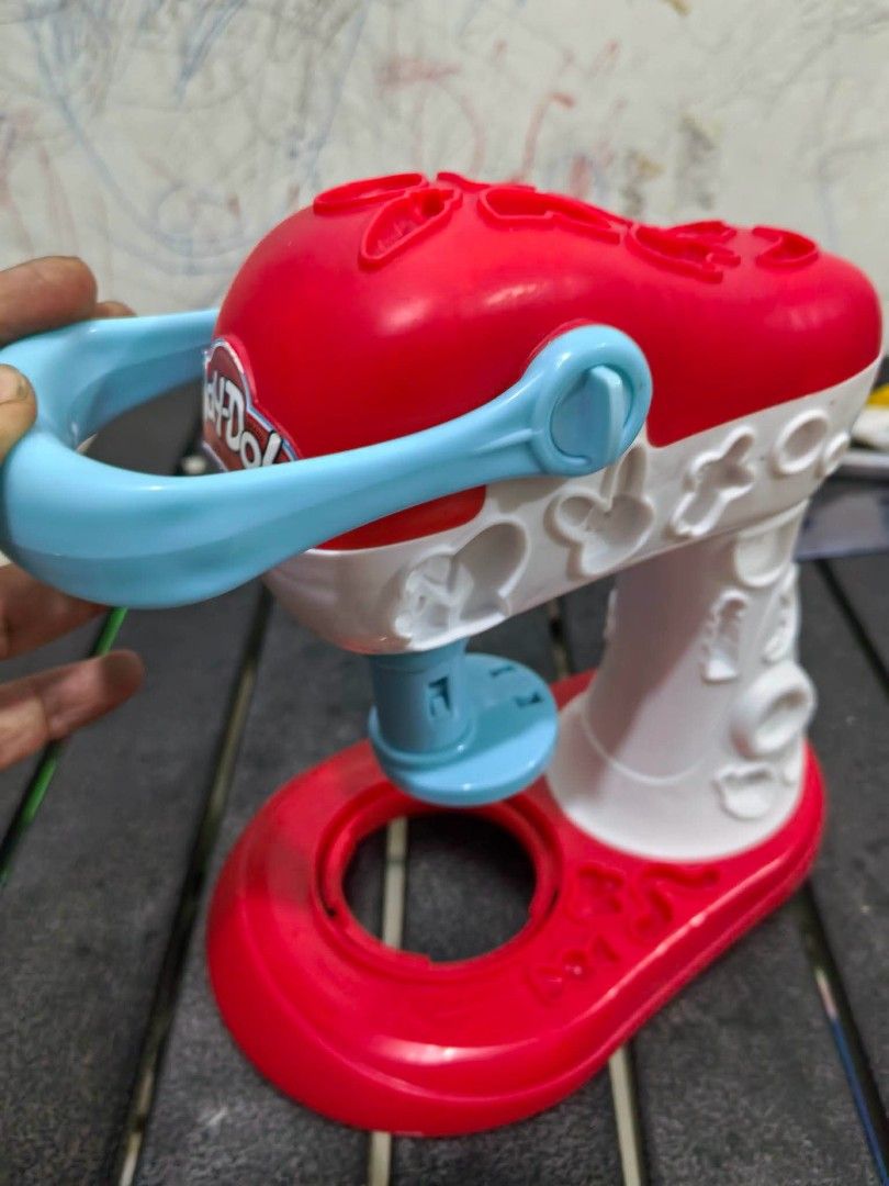 Play-doh Molder (Category: Kids Toys) located in Cebu City. Submitted by dudes_villanueva (Listing ID 1454714167, Image 3). Description: Play-doh Molder 📌 May Lacking na Parts. 📌 Sold as is..