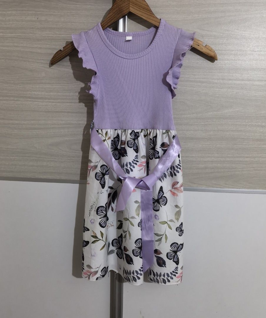 Preloved Lavender Dress | Age:5-6 (Category: Babies & Kids Fashion) located in Meycauayan. Submitted by preloved_items_j (Listing ID 1454702762, Image 1). Description: Ideal height 120-130cm Length 67cm .