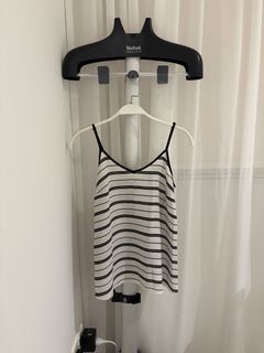 (Category: ) located in . Submitted by shopthemoon (Listing ID 1454677354, Image 1). Description: .