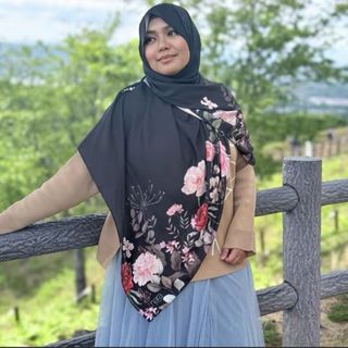 (Category: ) located in . Submitted by hanakhalid (Listing ID 1454707959, Image 1). Description: .