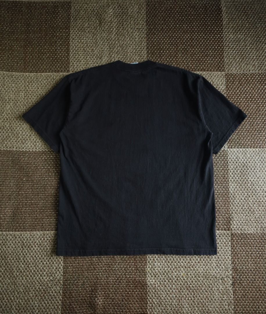 Pro-Club Vintage Plain Black Heavyweight Tee (Category: Tshirts & Polo Shirts ) located in Pasig City. Submitted by mlclmchrs (Listing ID 1454747962, Image 3). Description: Sizing: XL on tag (Best fit Large) Width - 23.5 inches Length - 27 inches NO ISSUES.