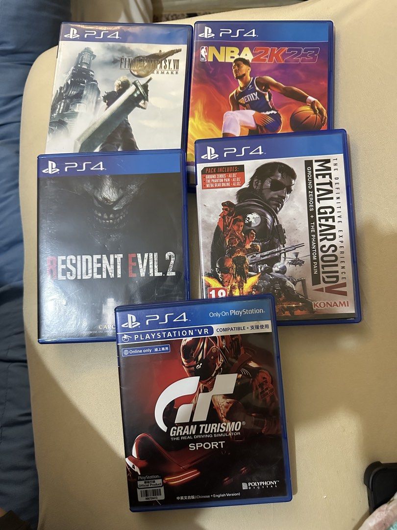 PS4 (Category: PlayStation) located in Manila. Submitted by val12323 (Listing ID 1454580184, Image 3). Description: For Sale Playstation PS4 500gb Disc Edition 2 controllers 5 games With stand No issues Test nyo dito sa place namin Very good condition RFS: Nka PS5 na 8.890php Q.C.