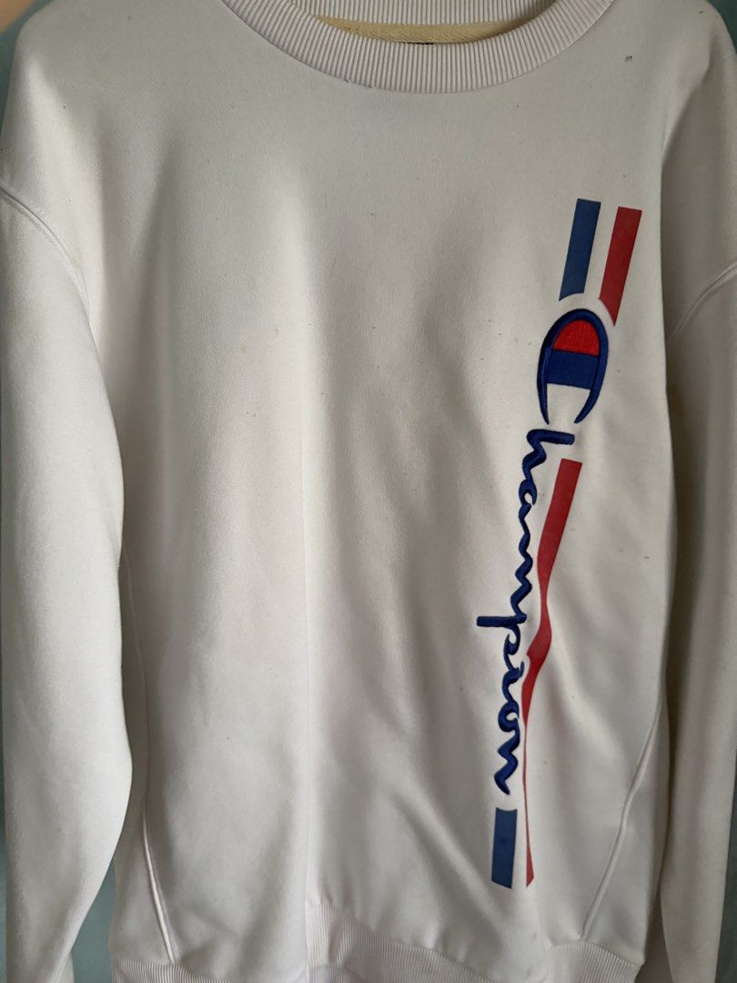 Pullover Jacket (Category: Coats, Jackets and Outerwear) located in Singapore. Submitted by flipbrickss (Listing ID 1454641489, Image 2). Description: 1x Fred Perry Pullover ($20) 1x Champion Pullover ($10) Price can negotiate.