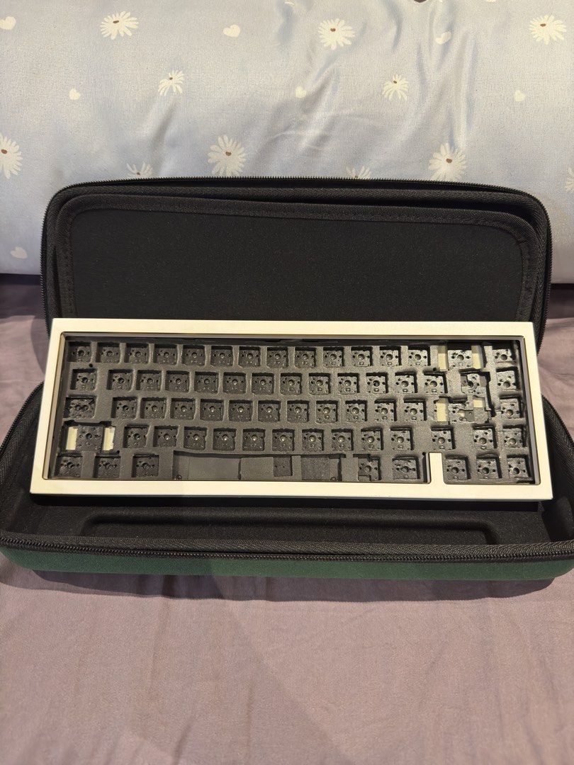Qwertykeys QK65 Stone Age, Computers & Tech, Parts & Accessories ...