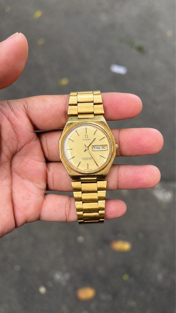 Rare Vintage Omega Seamaster Ref.166.0260 (Category: Luxury Watches) located in Caloocan City. Submitted by _alennchan (Listing ID 1454661722, Image 1). Description: Rare Vintage Omega Seamaster Ref.166.0260 - Year 1977 - Cal.1020 - Condition: 9.8/10 - No issue/ Mint condition - Up to 8.5 Wrist Size - Case size approx 35mm - Ref. 166.0260 - Automatic Movement - Comes with replacement box Inclusions: Replacement box 🏷️ ₱24,999 PHP Negotiable FB p