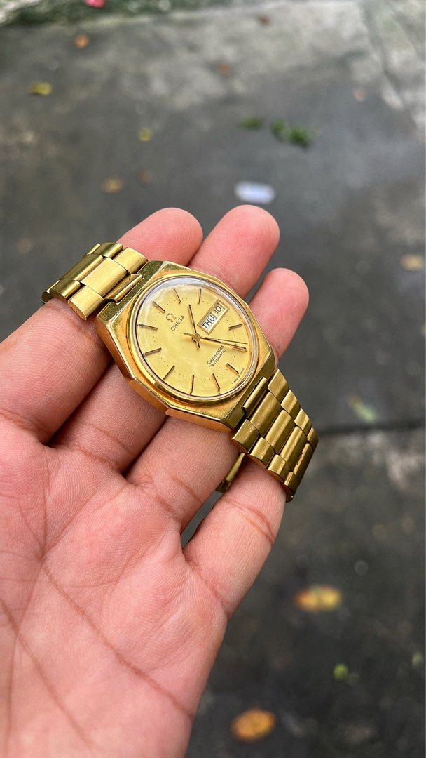 Rare Vintage Omega Seamaster Ref.166.0260 (Category: Luxury Watches) located in Caloocan City. Submitted by _alennchan (Listing ID 1454661722, Image 3). Description: Rare Vintage Omega Seamaster Ref.166.0260 - Year 1977 - Cal.1020 - Condition: 9.8/10 - No issue/ Mint condition - Up to 8.5 Wrist Size - Case size approx 35mm - Ref. 166.0260 - Automatic Movement - Comes with replacement box Inclusions: Replacement box 🏷️ ₱24,999 PHP Negotiable FB p