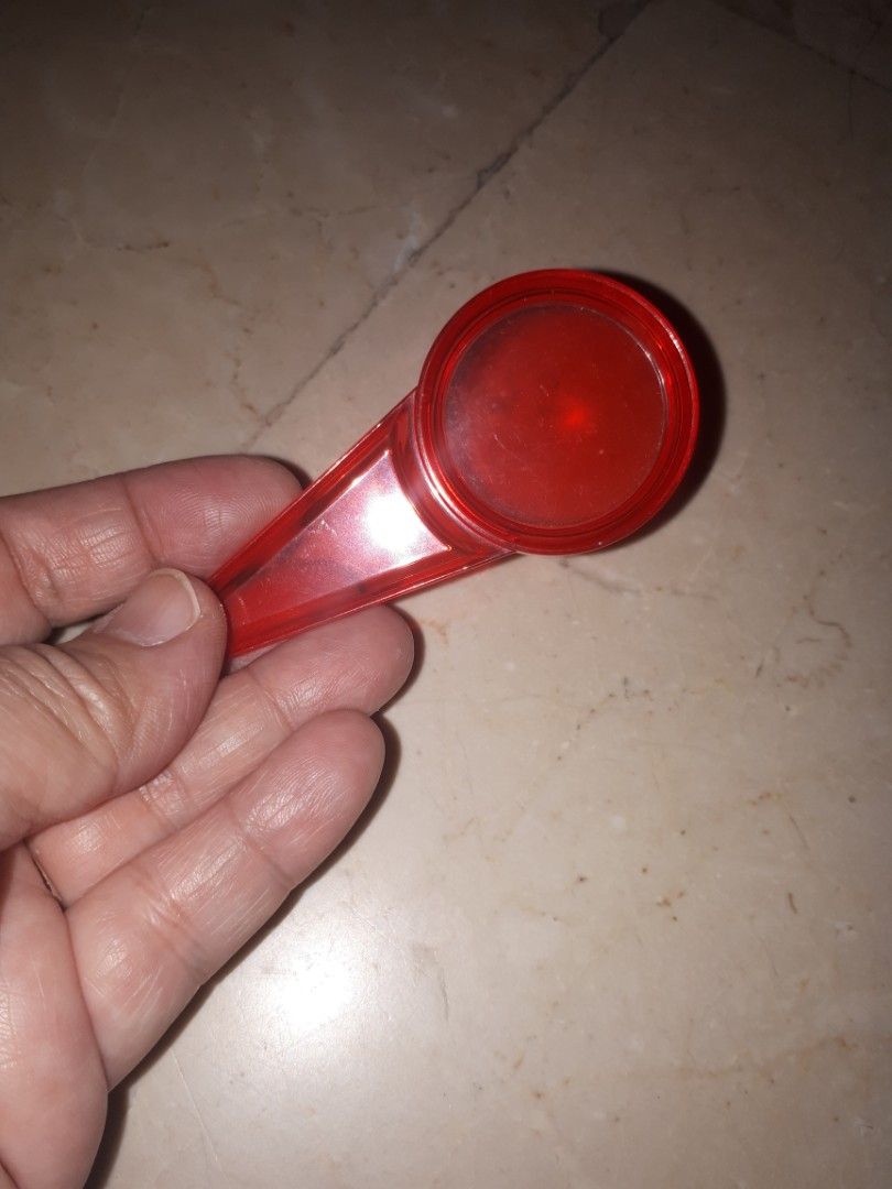 Red microscope for 3d (Category: Medical Supplies & Tools) located in Quezon City. Submitted by secretluxuryshop (Listing ID 1454738996, Image 2). Description: .