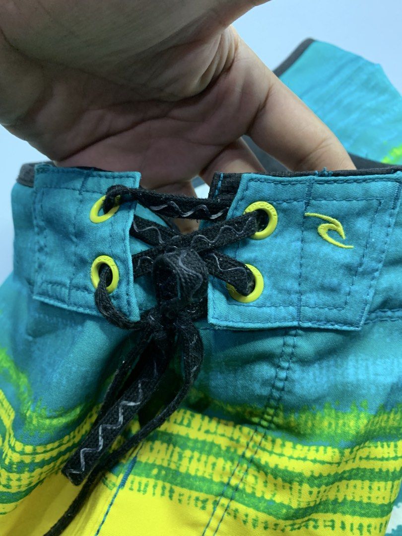 RIPCURL BOARDSHORTS MIRAGE FLEX (Category: Activewear) located in Bulacan. Submitted by ridersthrift_ph (Listing ID 1454656891, Image 2). Description: in great condition Mirage Flex size 34 Waistline Sign of usage Check flicks for details .