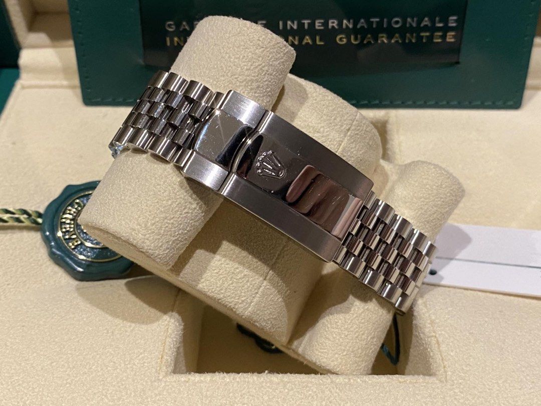 Rolex Datejust 41 ref. 126334 (Category: Luxury Watches) located in Davao. Submitted by cartrb (Listing ID 1454751312, Image 2). Description: Rolex DJ41 ref. 126334 - Item is in Manila - Full set - 9/10 - Foreign AD - 765k PM for inquiries or you may message me at 09088891327. Thank you..