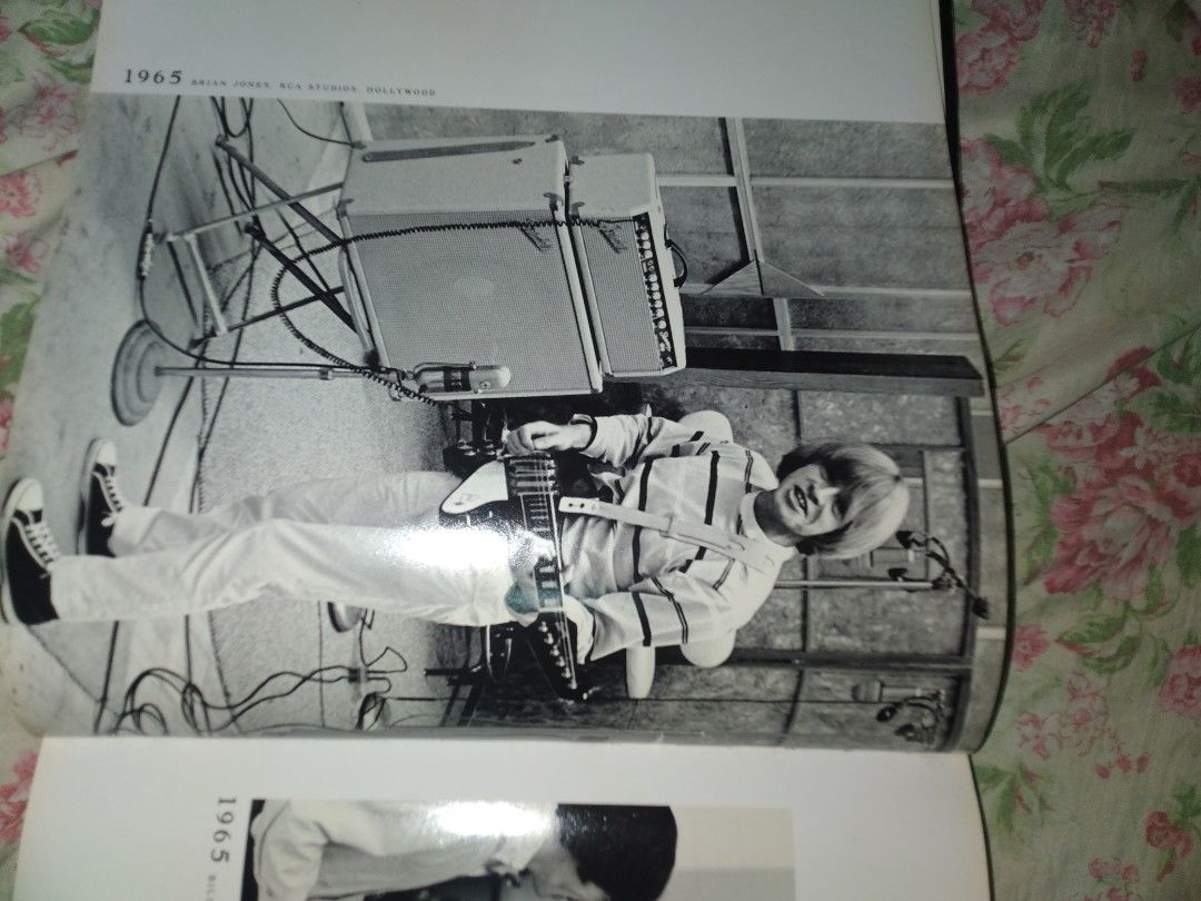 Rolling Stones 50x20 Photography Book (Category: Magazines) located in Manila. Submitted by howiebowie19_77 (Listing ID 1454617178, Image 3). Description: - Photography book featuring the Rolling Stones - Rich with black and white images of the band - Edited by Chris Murray - Foreword by Richard Harrington - Afterword by Chris Salewicz - Perfect for any Rolling Stones enthusias t pick up dito sa bahay or puwede niyo pa lalamove or grab kayo set (