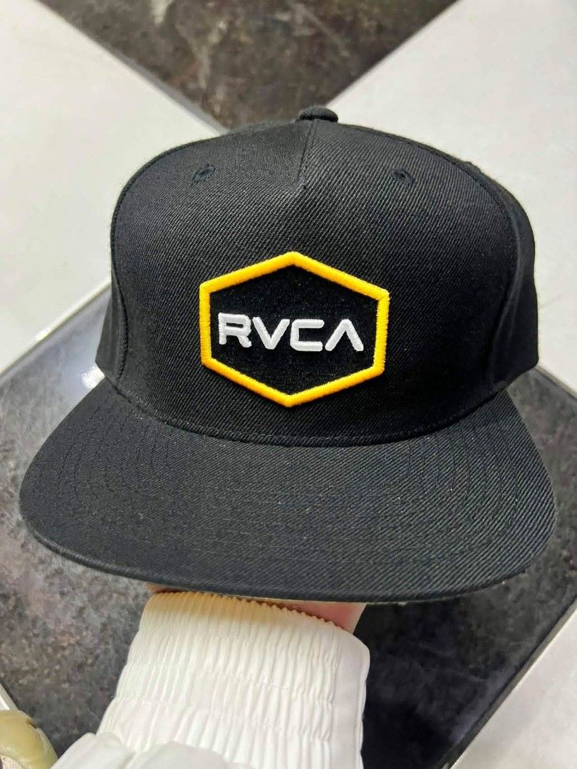 RVCA SnapBack (Category: Activewear) located in Cebu City. Submitted by zkzmxhmm (Listing ID 1454741140, Image 1). Description: RVCA SNAPBACK ✅GOOD CONDITION ✅BRANDNEW w/ TAGS ✅DEADSTOCK No issue 📩📩.