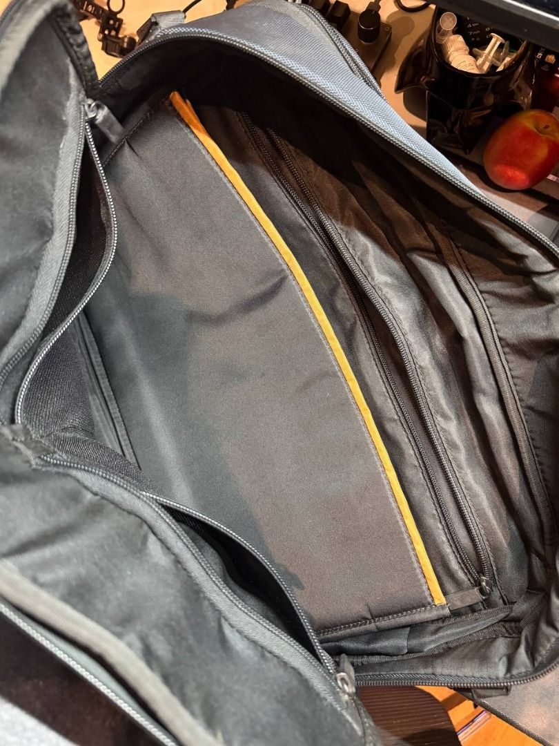 Samsonite Openroad 15.6" Expandable Laptop Briefcase – Space Blue (Category: Briefcases) located in Manila. Submitted by asapalek (Listing ID 1454698806, Image 2). Description: FOR SALE: Samsonite Openroad 15.6" Expandable Laptop Briefcase – Space Blue - Bought for SRP ₱13,700 in Samsonite SM Clark (2021) - Selling for P4,000 (slightly Negotiable for serious buyers) Authentic Samsonite Openroad Bailhandle 15.6" EXP Model/SKU: 24N*01005 Color: Spa