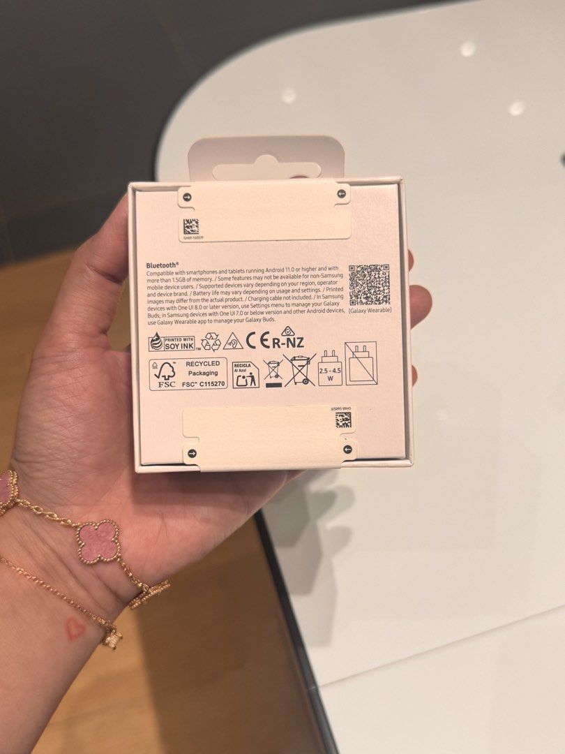 Samsung Galaxy Buds3 FE (Category: Earphones) located in San Fernando. Submitted by mariaelykavino (Listing ID 1454644824, Image 2). Description: Free SF.
