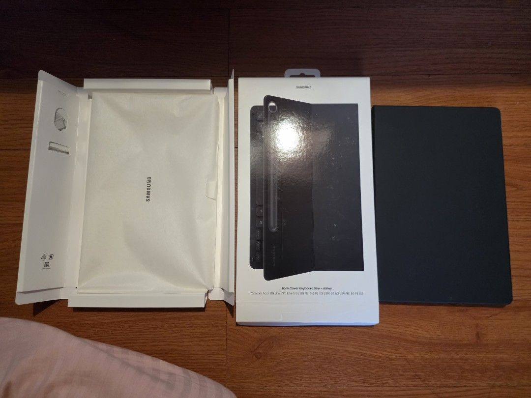 Samsung Galaxy Tab Book Cover Keyboard Slim (Category: Computer Keyboard) located in Quezon City. Submitted by nanayandkidspreloved (Listing ID 1454585737, Image 1). Description: Compatible Models: Galaxy Tab S9, S10, S9 FE, S10 FE Php7,990 bnew price.
