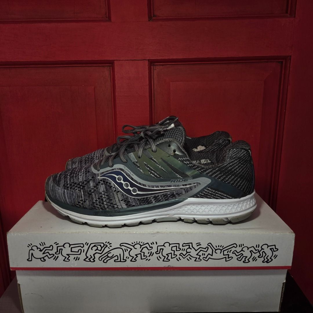 Saucony Ride 10 "EVERUN"10 us 44 eu (Category: Sneakers) located in Cagayan de Oro. Submitted by himandselections (Listing ID 1454607647, Image 3). Description: Saucony Ride 10 "EVERUN" (Men's US 10 / EUR 44) A high-performance neutral daily trainer from Saucony engineered for maximum comfort, responsiveness, and smooth transitions! Built with EVERUN topsole technology, FlexFilm overlays, and a breathable engineered mesh upper in a slick grey/cha