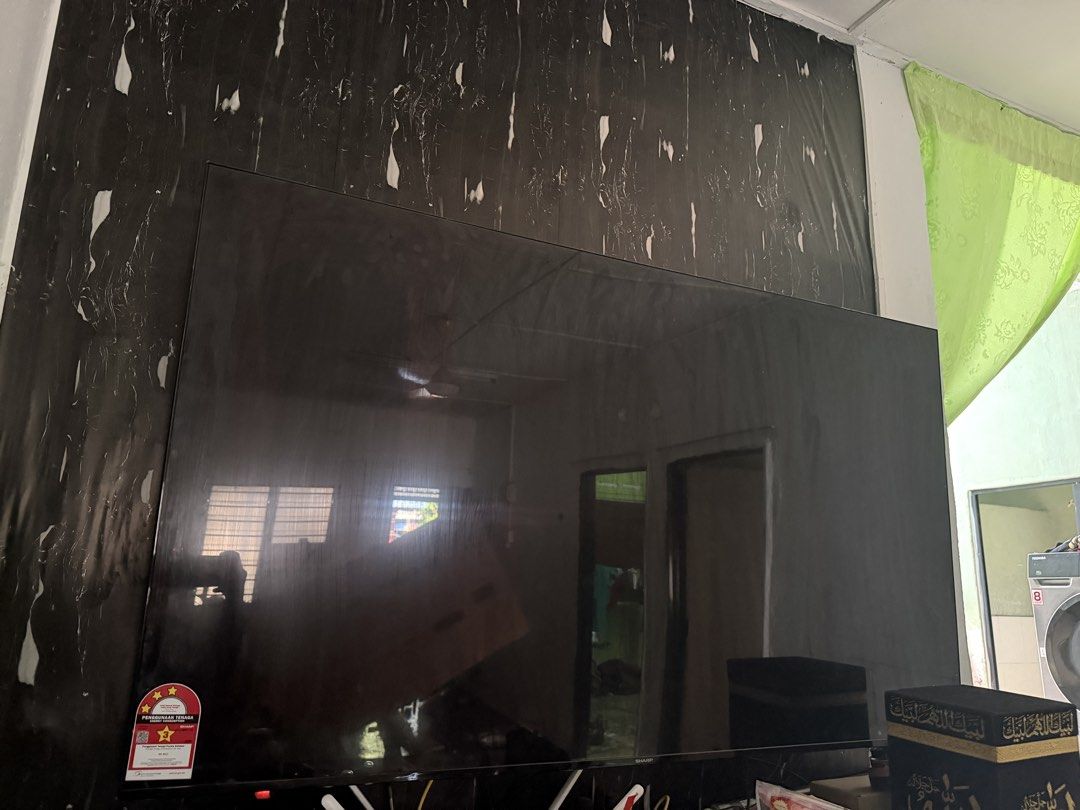 Sharp TV 65" (Category: TV) located in Masjid Tanah. Submitted by nurulishes (Listing ID 1454606607, Image 3). Description: Nego sampai jadi,pickup alor gajah,boleh hantar serius buyer.