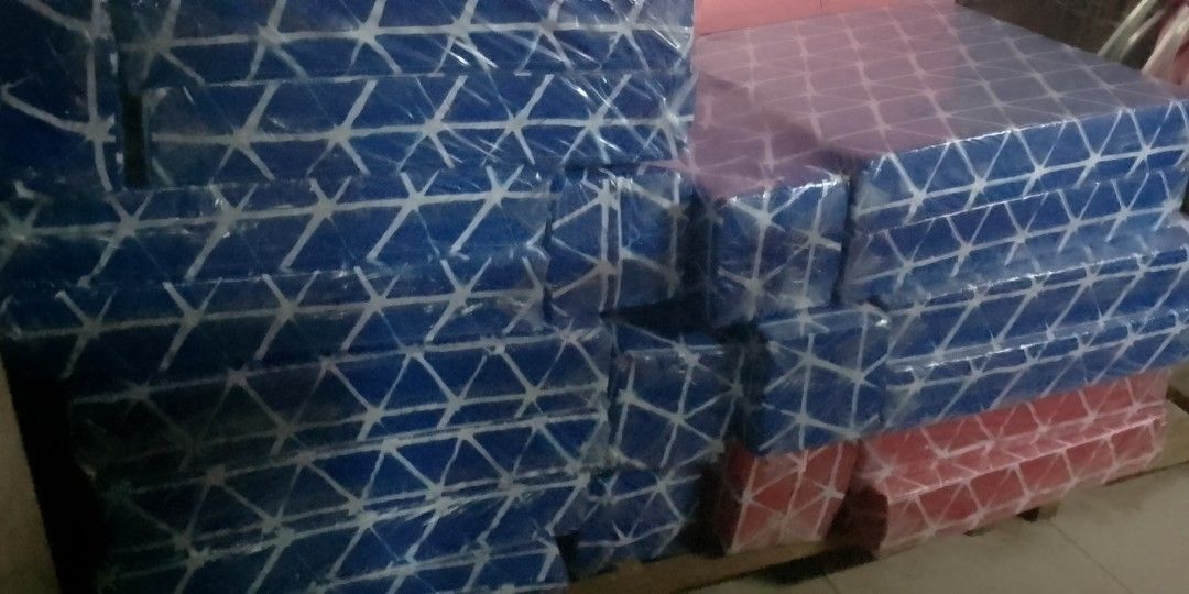sofa bed uratex budega sale (Category: Sofas) located in Manila. Submitted by carriemorl14080 (Listing ID 1454641777, Image 3). Description: Product details of bed double PLEASE CONTACT MY NUMBER PAG DI PO KAYO NAREPLAYAN SA CAROUSELL 799 starting price up !!!! 09206602624 ✅ BRAND NEW ✅ HEAVY DUTY ✅ SINGLE TYPE ✅ STEEL FRAME ALSO AVAILABLE ✅ ORDINARY FOAM ✅ URATEX FOAM ??FOR YOU? ✅ ROOM FOR RENT ✅ CONDO ✅ BARRACKS ✅ APARTMENT ✅ STUDIO TYPE "WE AC