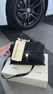 (Category: ) located in . Submitted by preloved.rayyan (Listing ID 1454587341, Image 1). Description: .