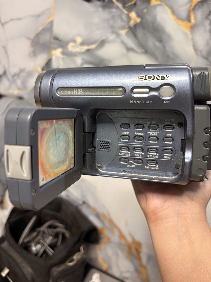 SONY HI8 camcorder (working well) (Category: Camera Bags & Carriers) located in Rodriguez. Submitted by reeze121 (Listing ID 1454617217, Image 2). Description: 📹 SONY HANDYCAM Hi8 CCD-TRV128 FOR SALE‼️‼️ • Sony Handycam Hi8 CCD-TRV128 • NightShot / night mode • Built-in flash • slight screen burn, but does not affect recording or video quality • includes charger • comes with freebie cameras‼️ • tested and working very well • used it for gigs / p