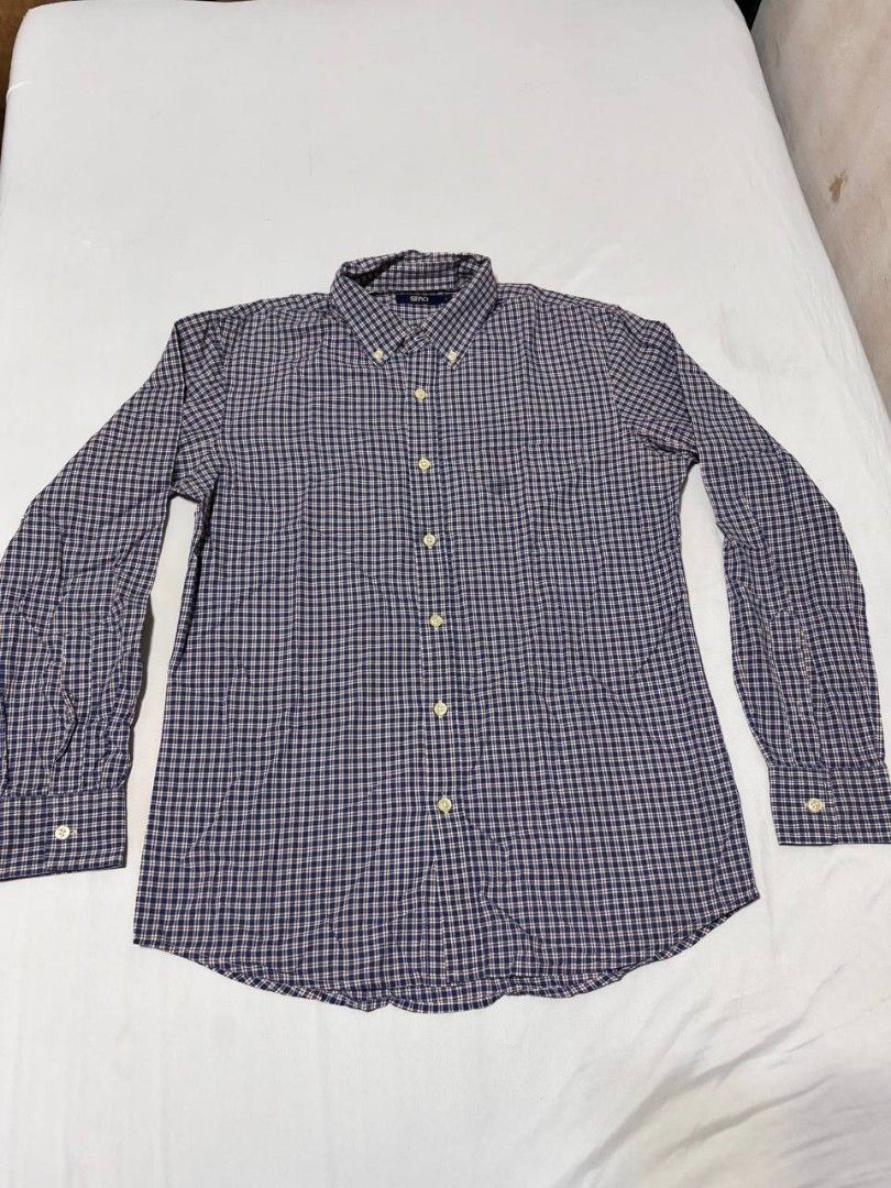 SPAO Plaid Button Down Long Sleeve Shirt Polo (Category: Tshirts & Polo Shirts ) located in Pasig City. Submitted by heneralsupremo1892 (Listing ID 1454704244, Image 2). Description: - SPAO plaid long-sleeve shirt - Classic button-down collar - Button cuffs - Versatile for casual and smart-casual looks - Pairs well with jeans or chinos - Authentic and Legit❗ - Very Good Condition/ Almost New 🔥 - Size: L on Tag 🫶 - No issue/Color may vary due to