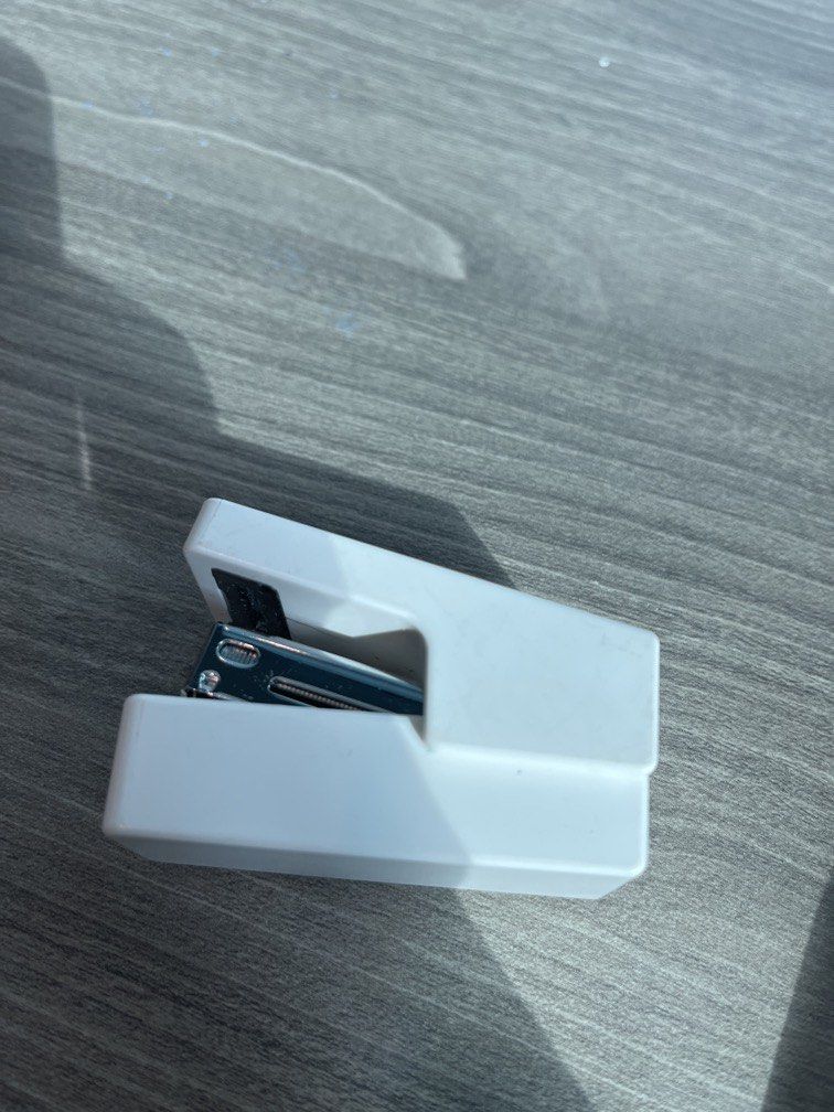 Stapler (Category: Stationery & School Supplies) located in Singapore. Submitted by n01seller (Listing ID 1454566503, Image 3). Description: Perfect condition .