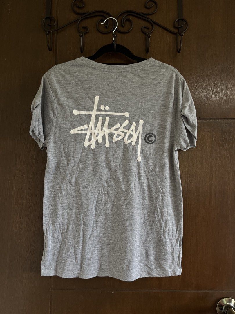 Stussy Shirt (Category: Shirts) located in Muntinlupa City. Submitted by lovedbysabel (Listing ID 1454625463, Image 3). Description: Selling this at a low price as I’m trying to make more space in my closet :).