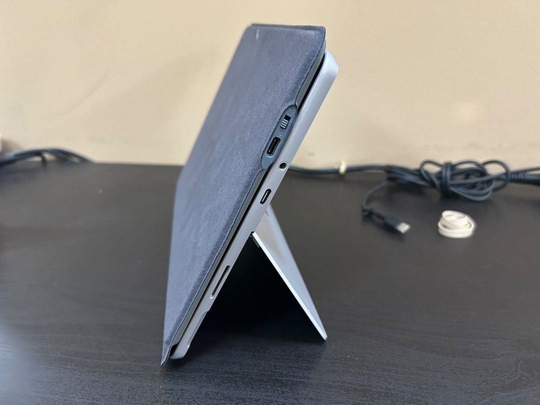 Surface Go 2 (Category: Laptops & Notebooks) located in Singapore. Submitted by fojlahosan2024. (Listing ID 1454569409, Image 1). Description: Microsoft Surface Go 2 | Core m3-8100Y | 8GB RAM | 256GB SSD | Windows 11 Pro 💰 Price: $290 per unit 📦 4 Units Available ❤️ SIM Can use also ✨ Microsoft Surface Go 2 — Compact 2-in-1 Laptop/Tablet Perfect for work, study, browsing, online meetings and everyday use. Comes with a brand-new keyboard, Window