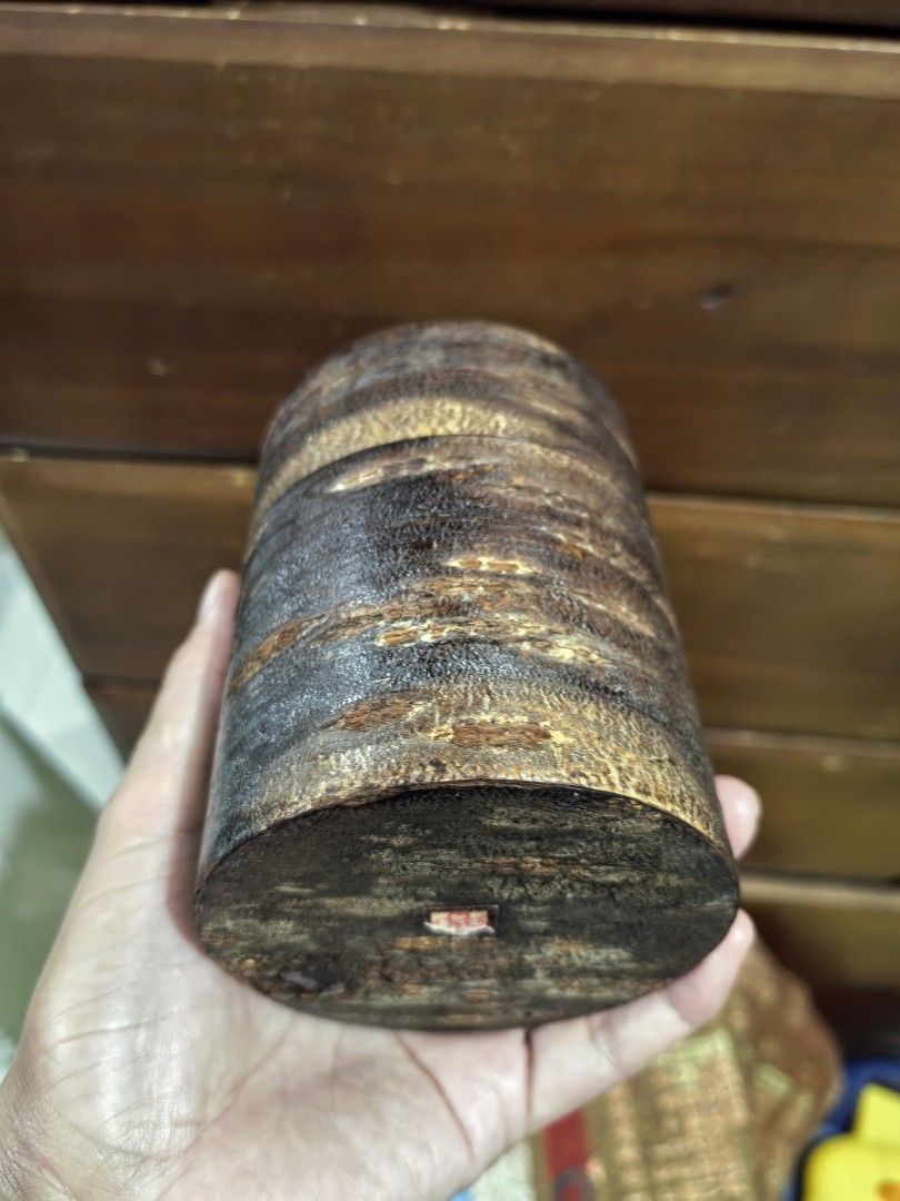 Tea Caddy (Category: Food Organization & Storage) located in Cebu City. Submitted by dudes_villanueva (Listing ID 1454715870, Image 3). Description: Tea Caddy 📌 handcrafted in Japan, featuring a rustic natural bark exterior designed to regulate humidity for storing tea The canister is made from the bark of a cherry tree, polished to reveal its natural texture 📌 It is constructed to be airtight, helping to keep tea leaves fresh and dry. 📌 These